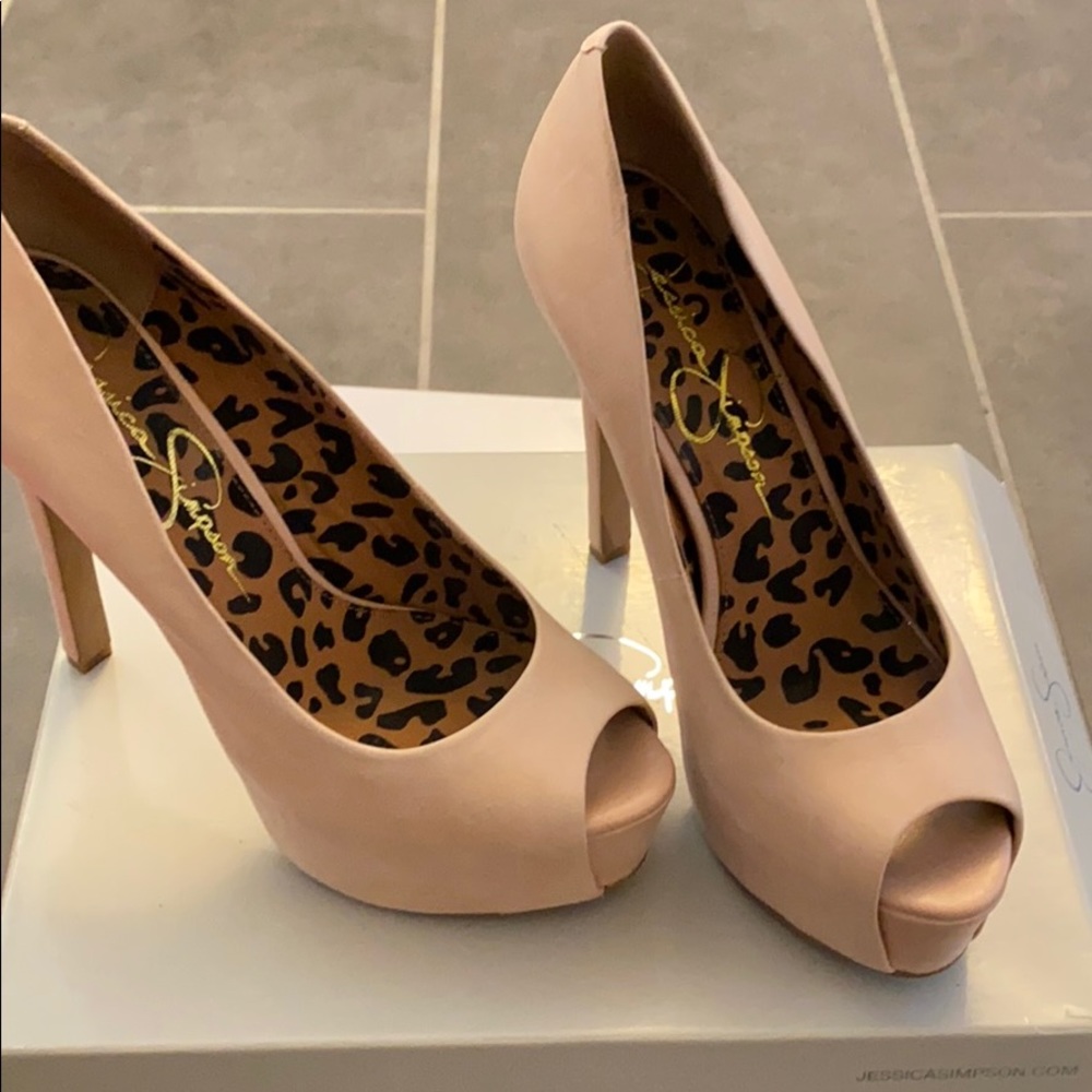 Jessica Simpson heels